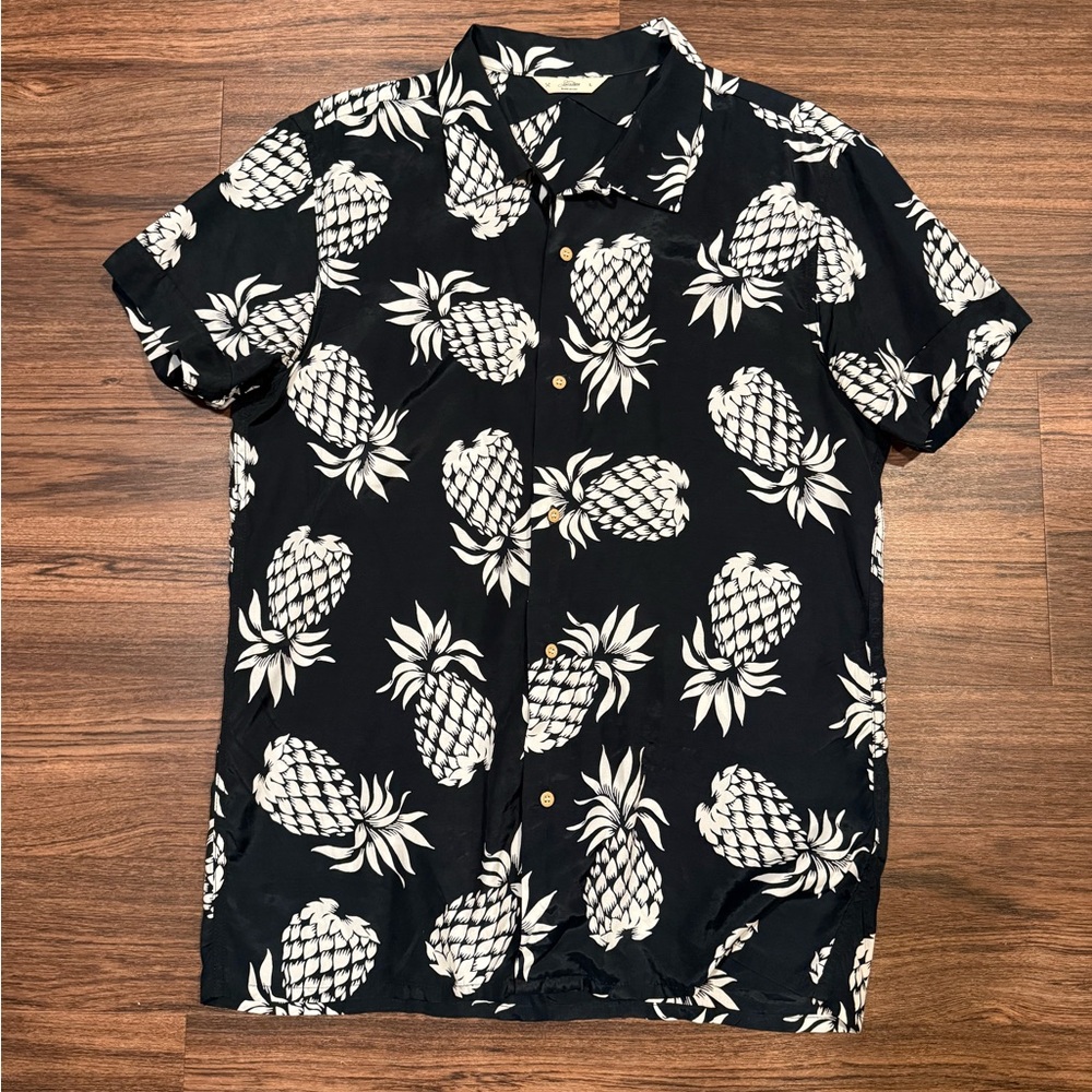3Sixteen Pineapple Vacation Shirt. Size Large.